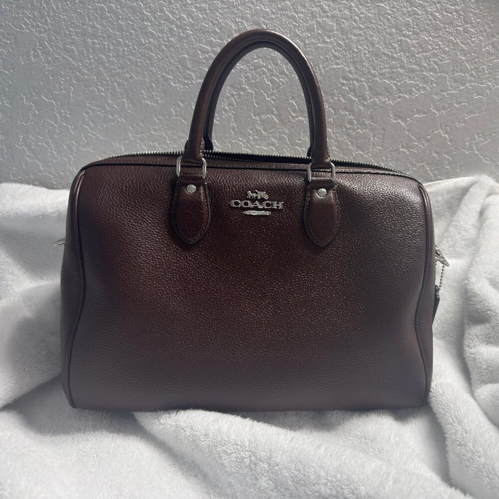 Large Coach Rowan Maple.LIKE NEW.FAST SHIP. .Color no longer available at Coach.